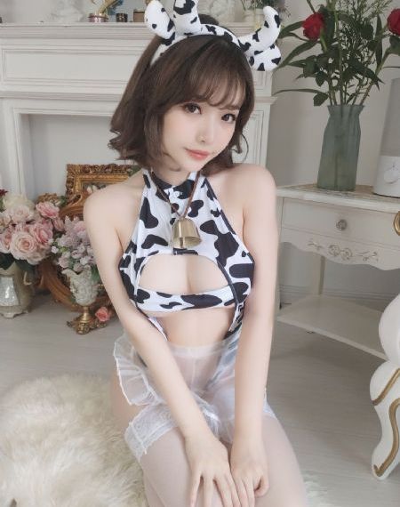 女人扒开腿让男人狂桶60分钟