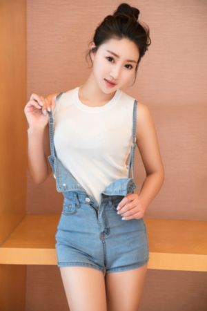 笼中女囚在线