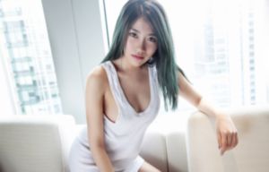 年轻的护士在线观看