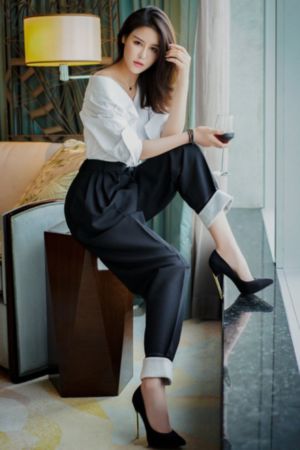 女集中营电影