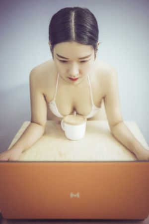 免费在线好看站密桃网
