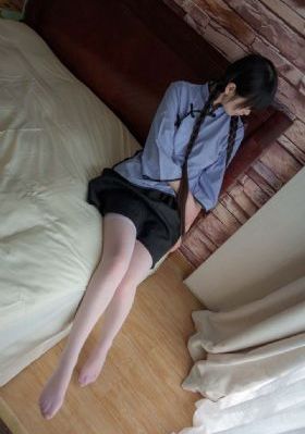 台湾45分钟裸体内衣秀