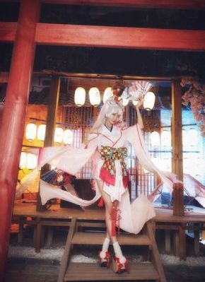寂寞空庭春欲晚吃饭