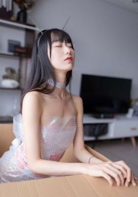 和上司女部长出差bd在线