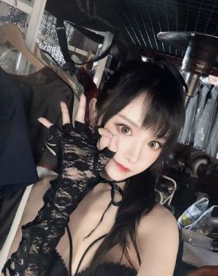 韩国公与丰满熄